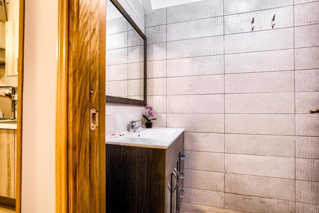 Charming Tirso De Molina I Apartment Madrid Luaran gambar